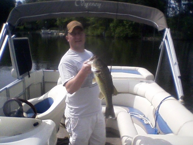 Lunker Largemouth near Mineral